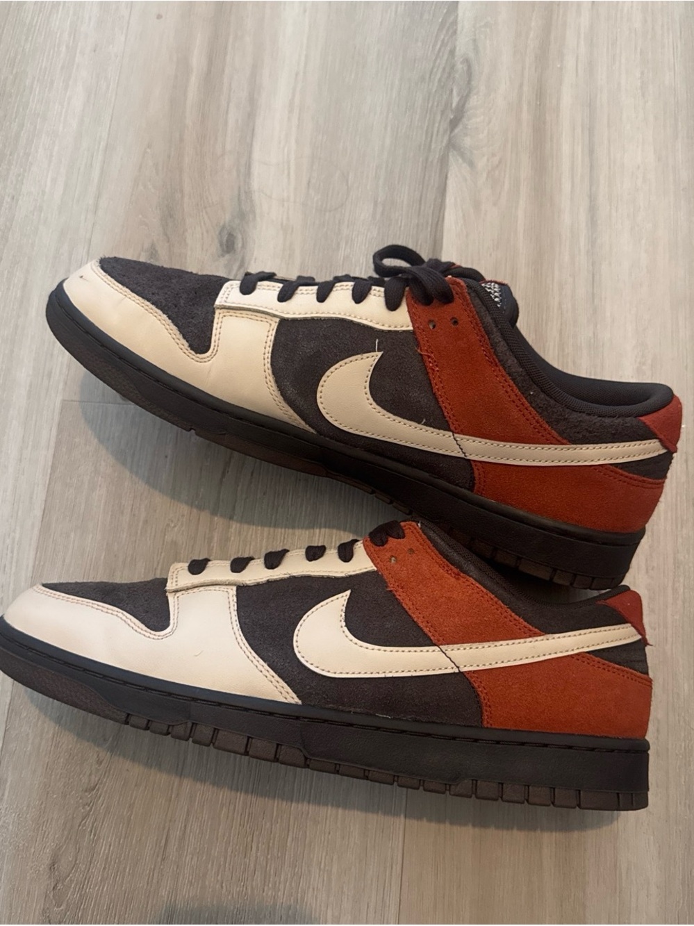 Nike Men’s Low-Top Sneakers in Black, White & Rust